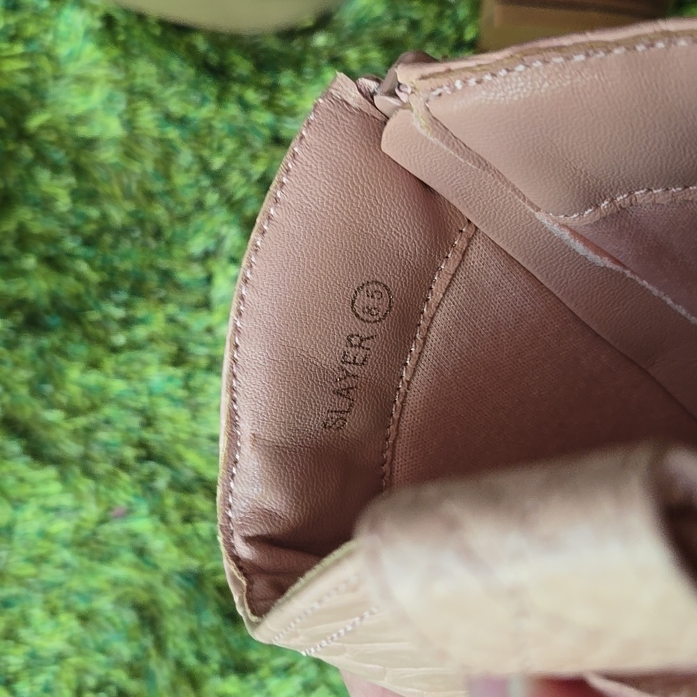Women's Pink Western Ankle Boots - Picture 6 of 7